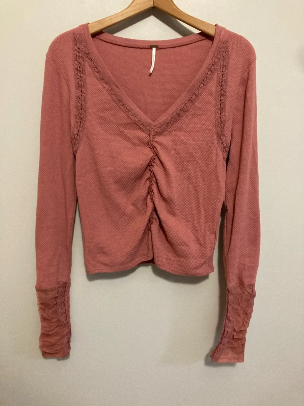 Free People Dusty Rose Pink V-Neck Wear Me Out Ruched Long Sleeve Top Size Large